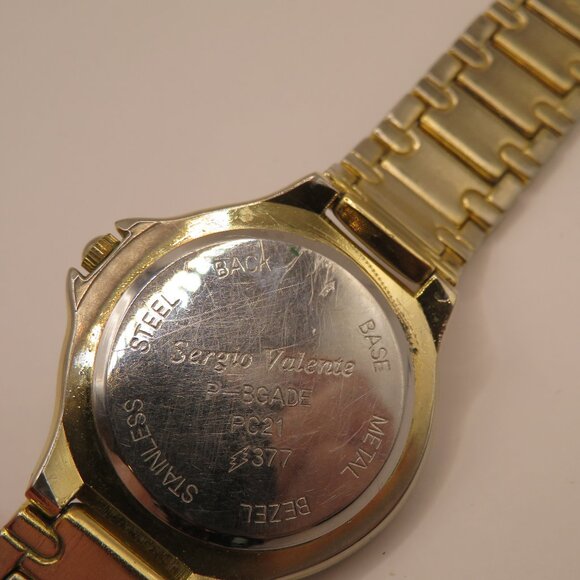 Sergio Valente Vintage Ladies Watch Silver and Gold Tone - Picture 4 of 10